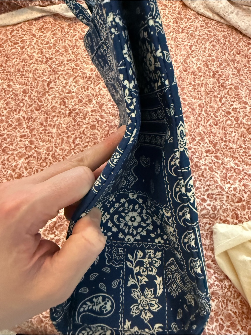 Sezane Le Sept Tote in Bandana Marine - Picture 5 of 14